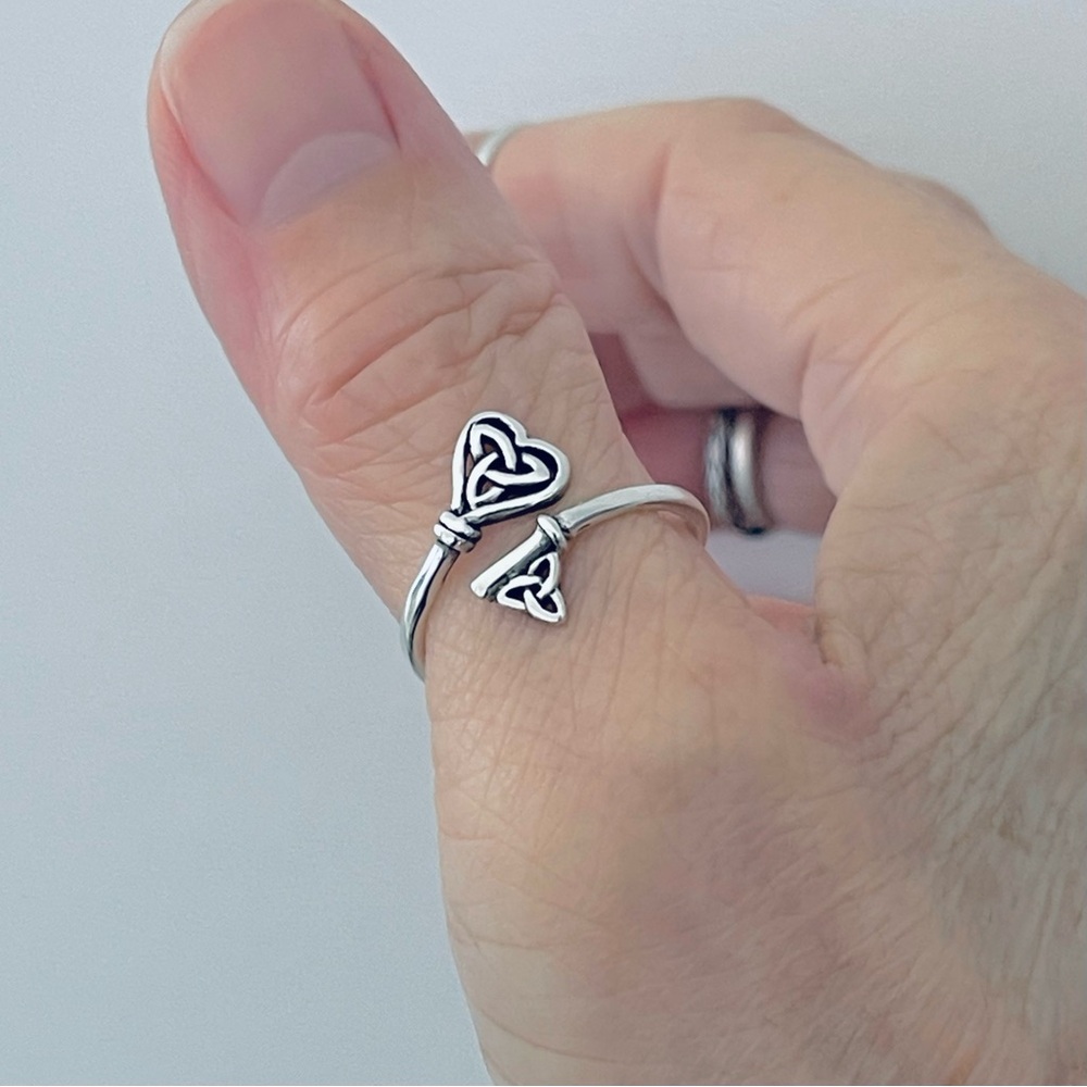 Sterling Silver Delicate Triquetra Heart Key Ring, Silver Rings, Celtic Knots